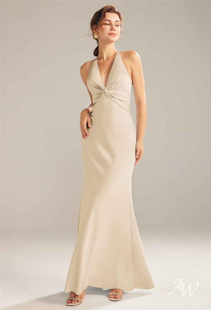 Vestido Largo  Fancy dresses, A line gown, Elegant dresses