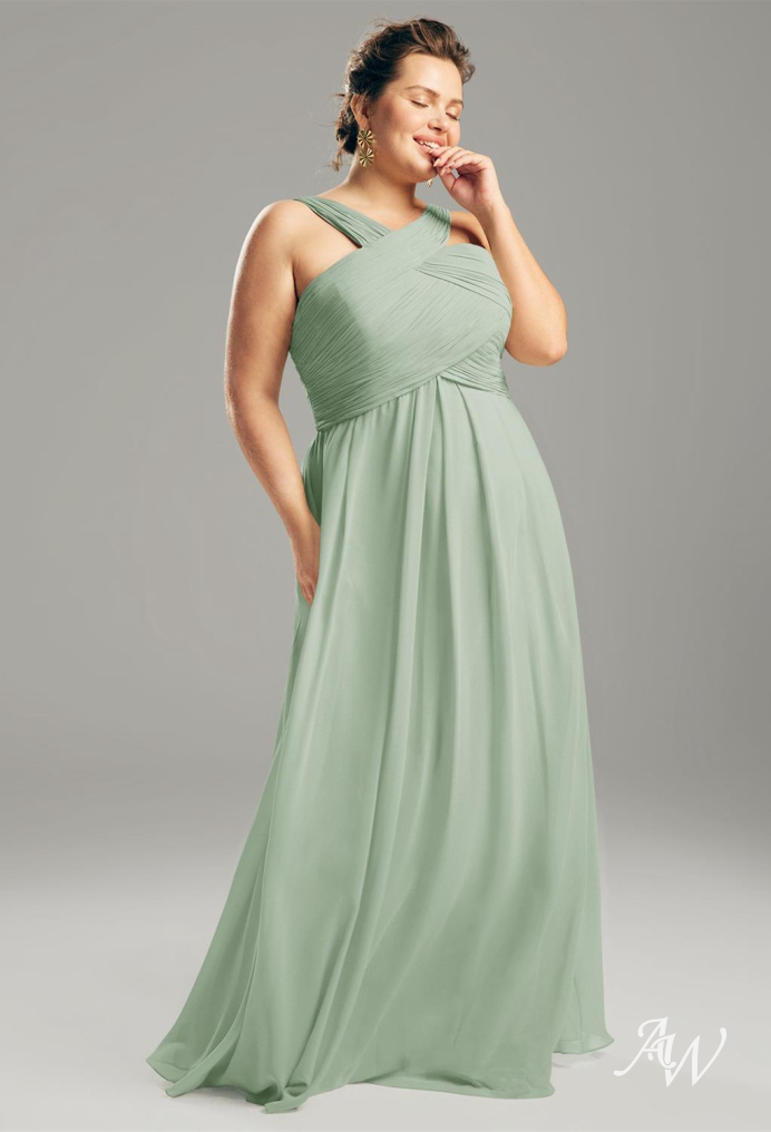 Flattering bridesmaid dresses for best sale fuller figures