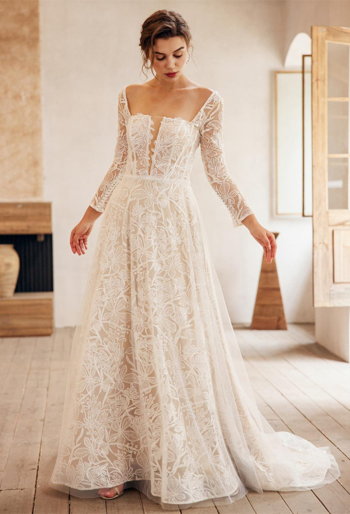 MDB 21430 ( Designer Bridal Gown )